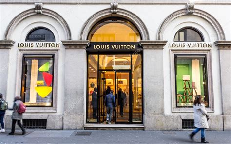 louis vuitton milano workers|Louis Vuitton: Jobs .